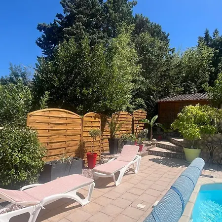 Climatise T3 Piscine Et Parking *